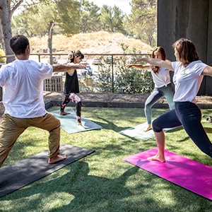 Yoga ombrea